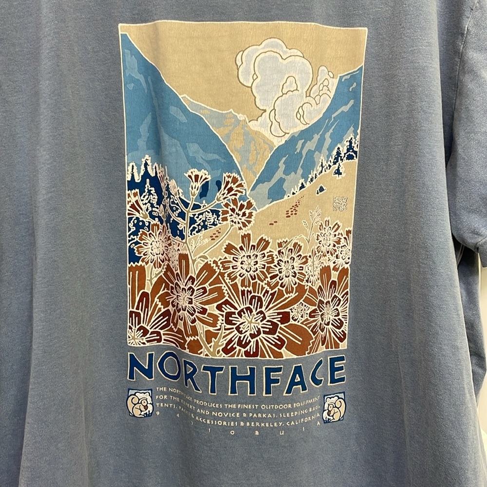 The North Face short‎ sleeve shirt - Picture 3 of 6